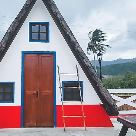 Triangle Huts Hotell Pagudpud Exteriör bild
