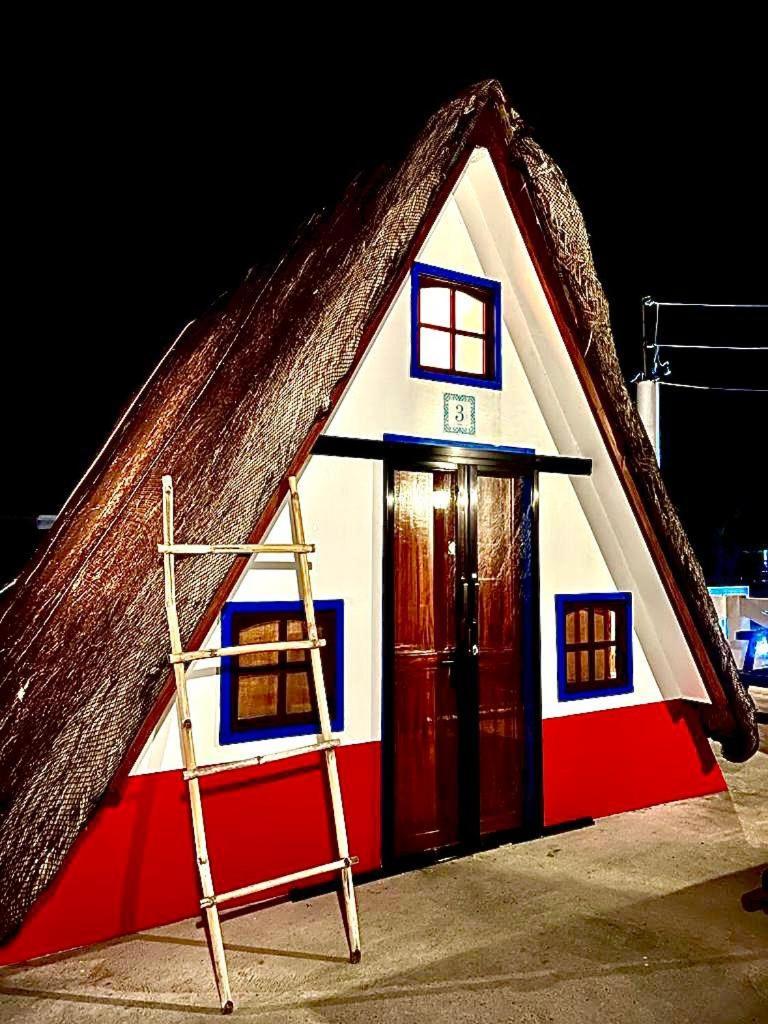 Triangle Huts Hotell Pagudpud Exteriör bild